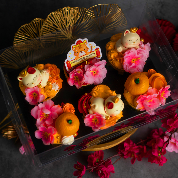 Lucky Cat CNY Cupcake delivery Malaysia | FruitoGift