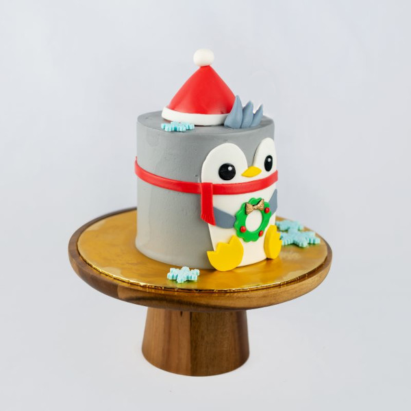 Penguin - Christmas Cake delivery Malaysia | FruitoGift