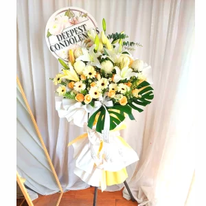 Condolence Flower Ipoh - Peaceful Tribute Funeral Wreath CD58 | FruitoGift